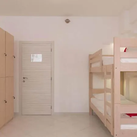 Free Bird - Bed In Four Bed Mixed 3 Dom wakacyjny