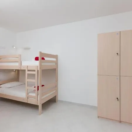Free Bird - Bed In Four Bed Mixed 3 Dom wakacyjny